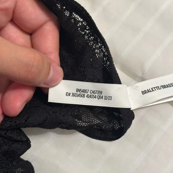 PINK Victoria's Secret Black Floral Lace Bralette - Picture 8 of 9